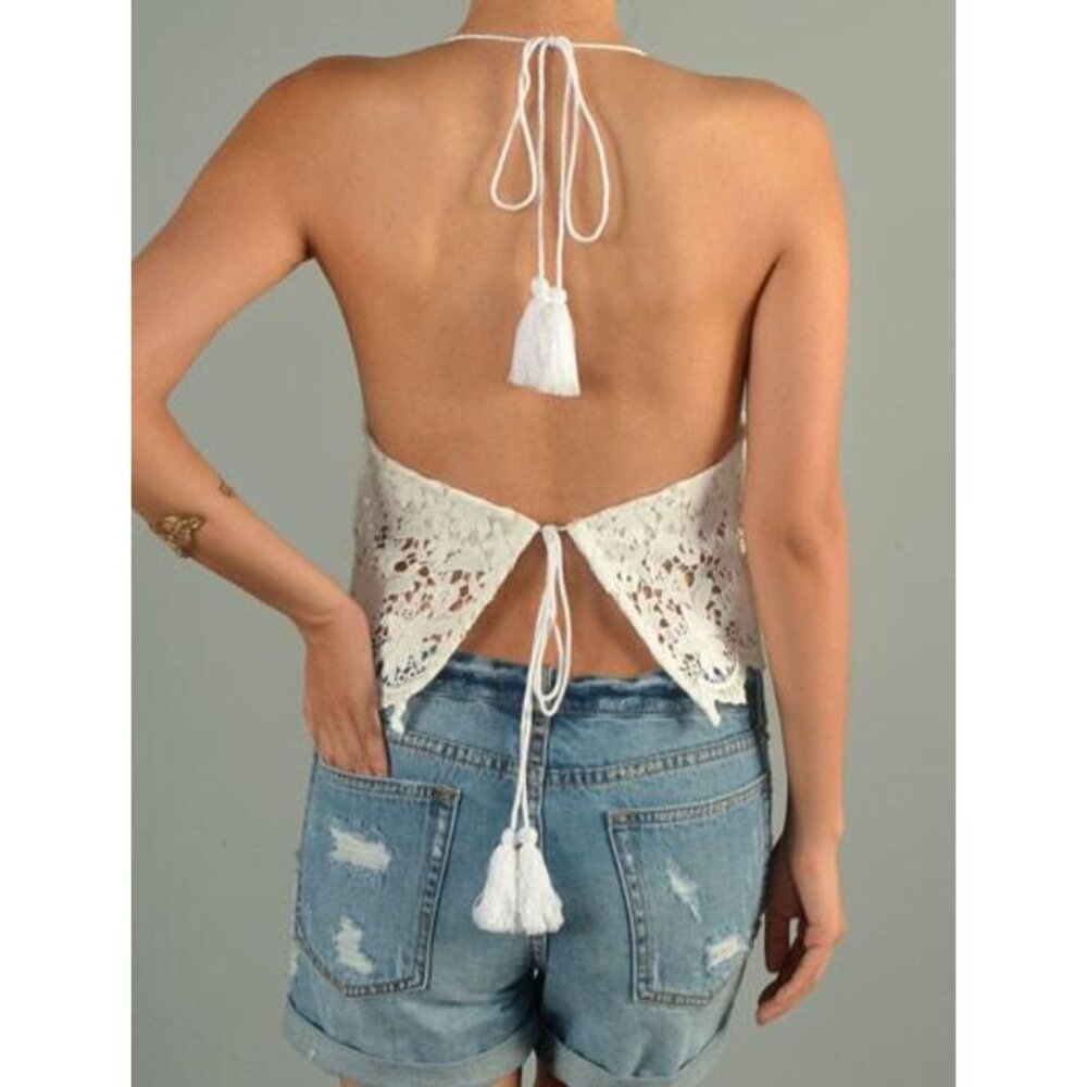 White BOHO Hippie Floral Lace Crop Beach Cruise Festival SMALL Halter Top NWT - Picture 2 of 2